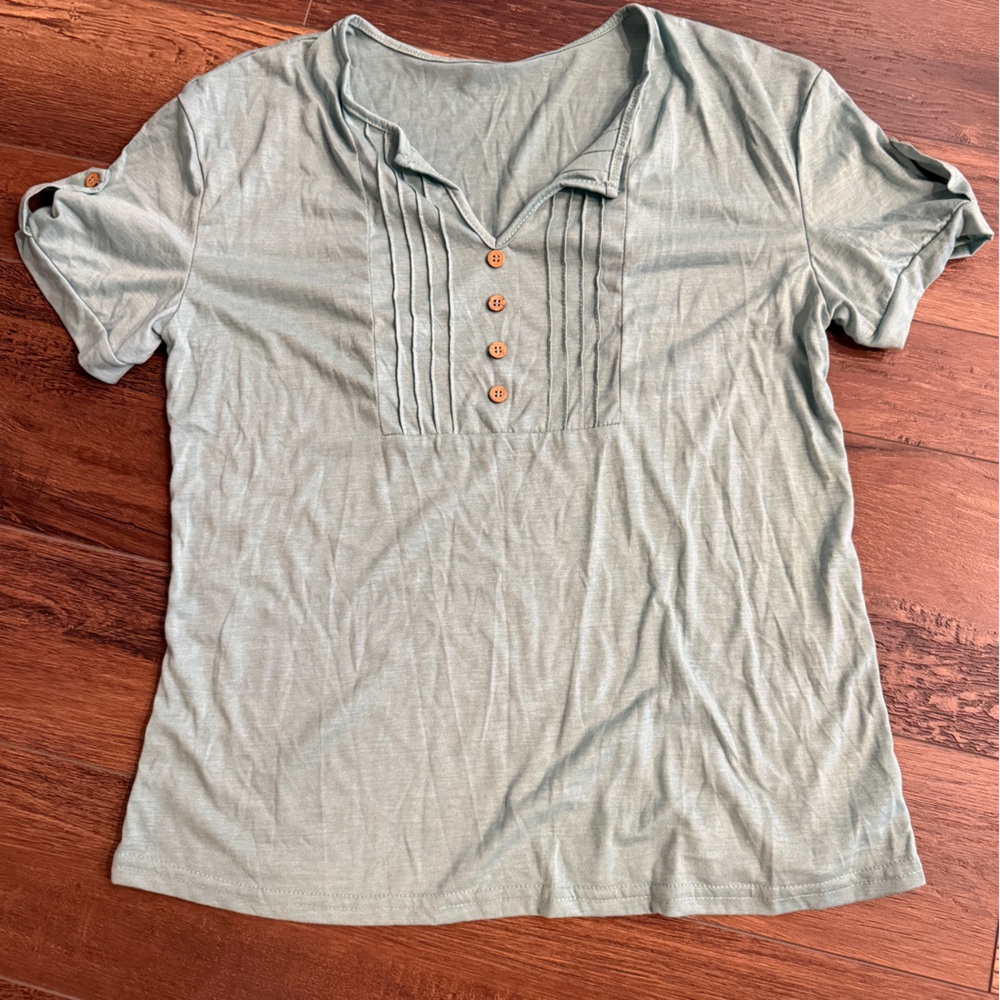 Women's Green Button-Up Top